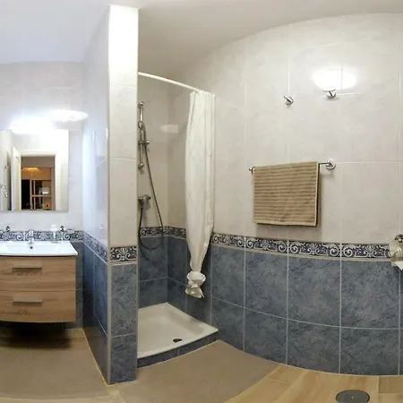 Spacious 500 M From The Sea! Playa Del Duque Prázdninový dům